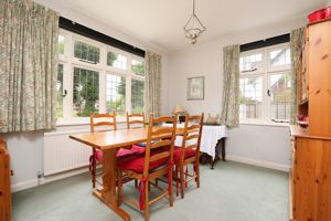 Breakfast Room- click for photo gallery